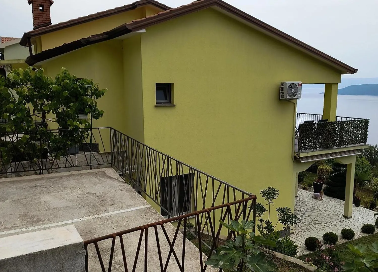 Apartments With A Parking Space Plomin, Labin - 23374 Croatia
